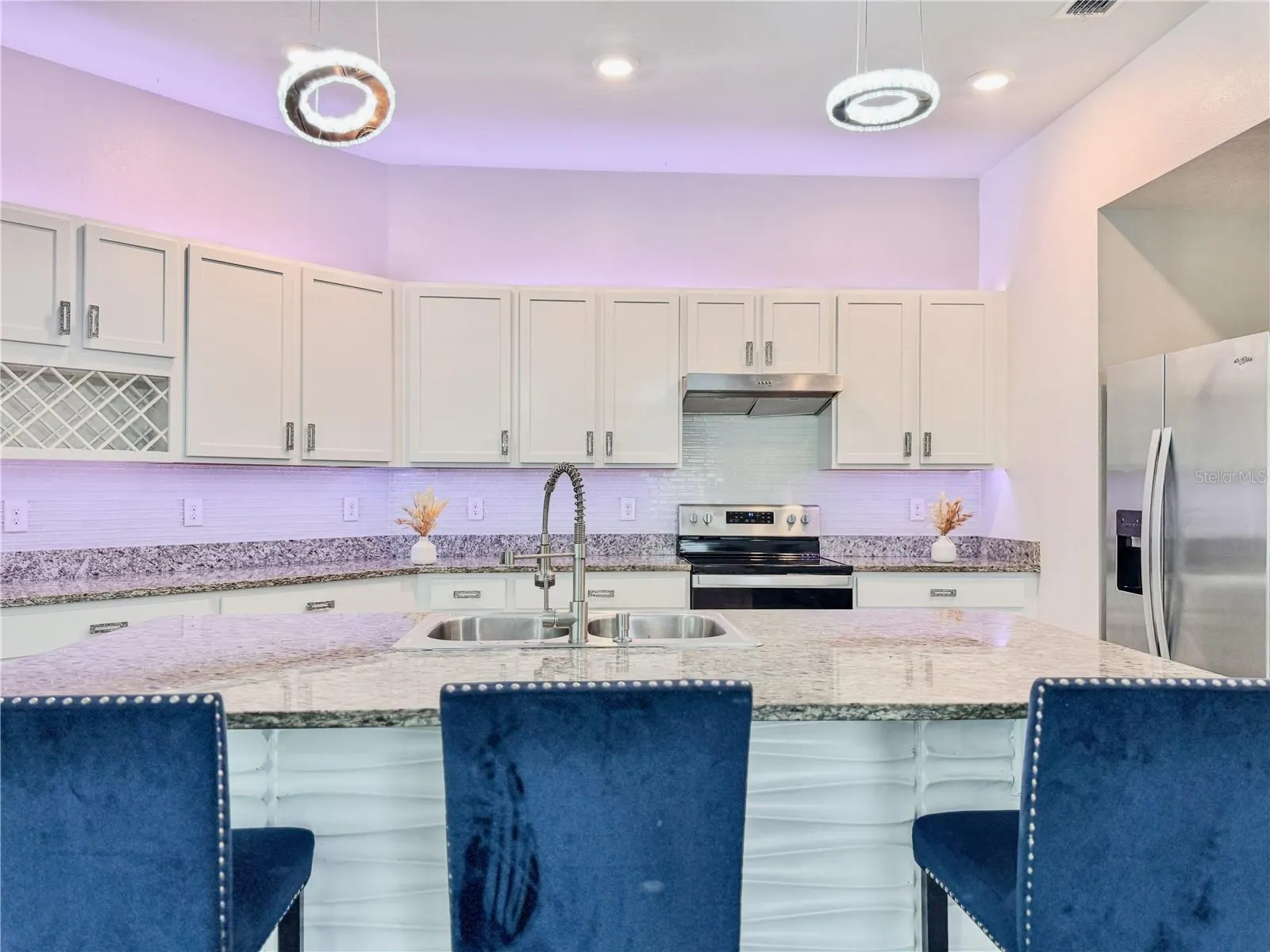 1141 AUGUSTUS DR