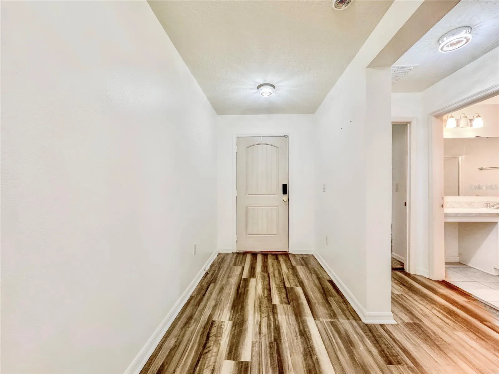 1141 AUGUSTUS DR