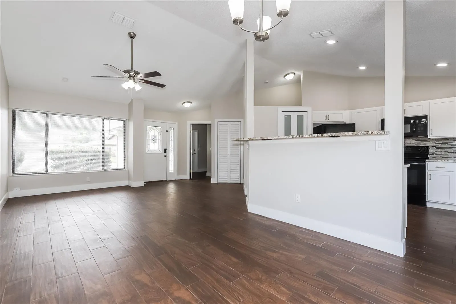 1515 KESTREL WAY