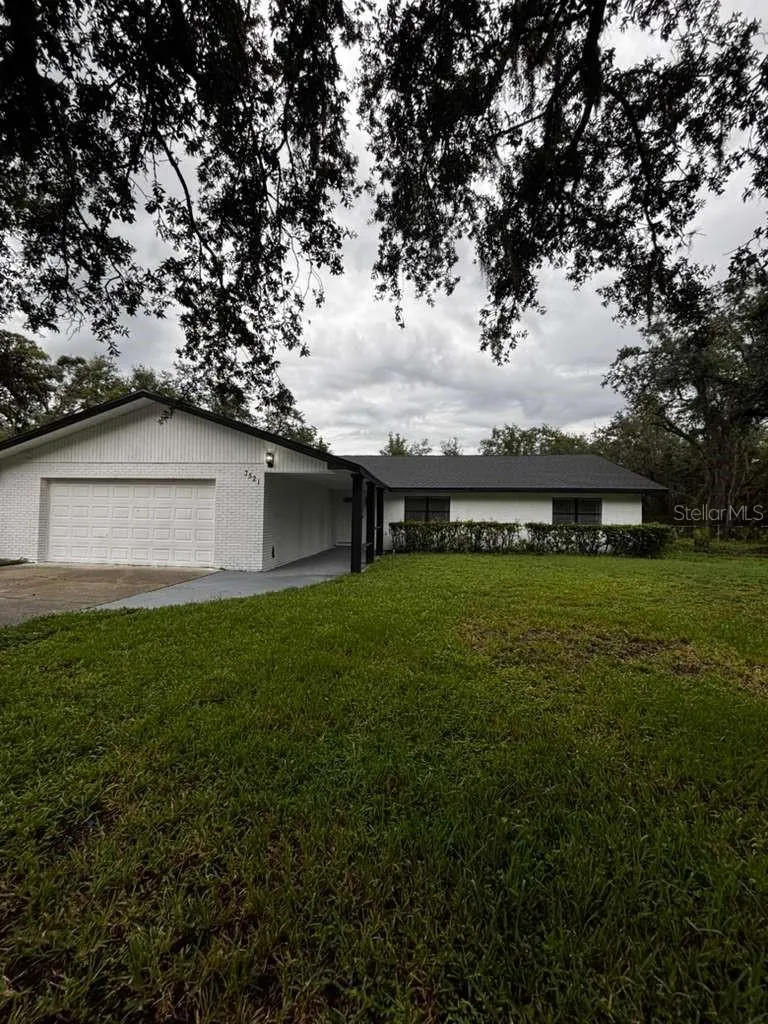 3521 SILVER OAK CT