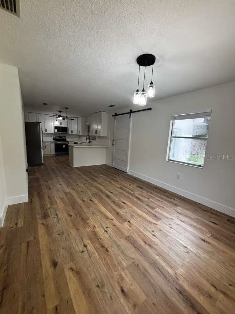 3521 SILVER OAK CT