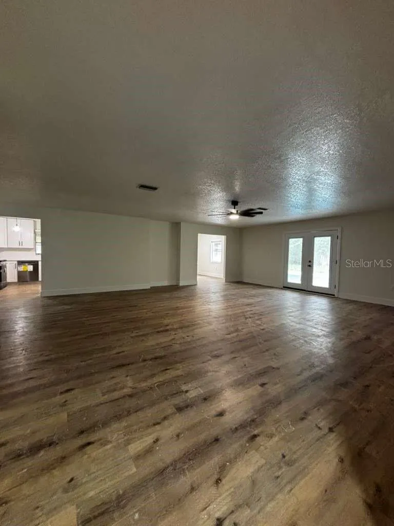 3521 SILVER OAK CT