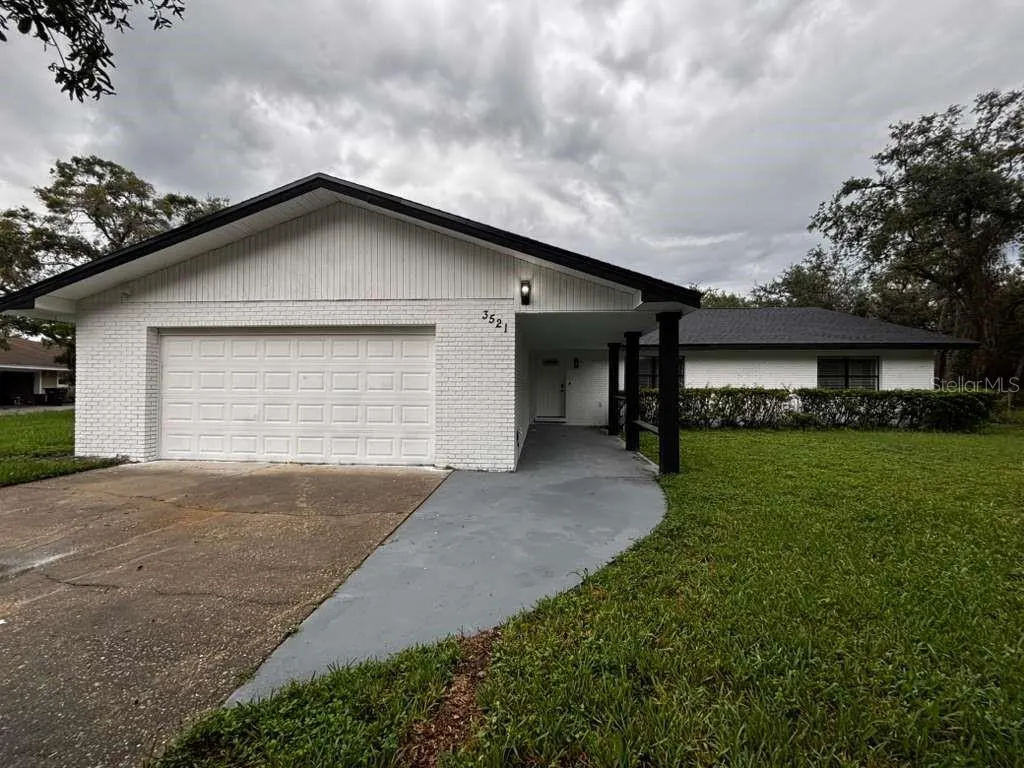 3521 SILVER OAK CT