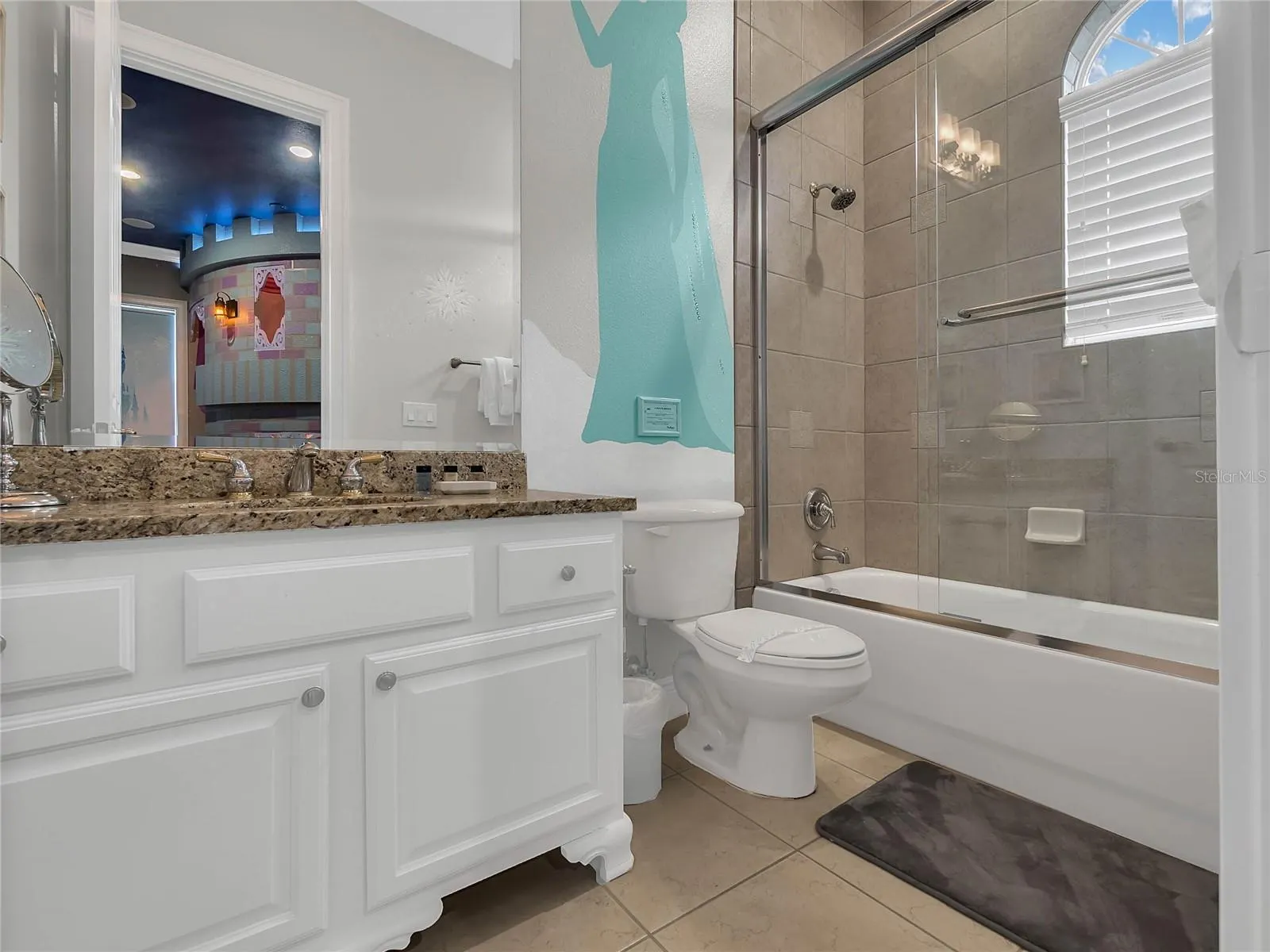 1231 RADIANT ST