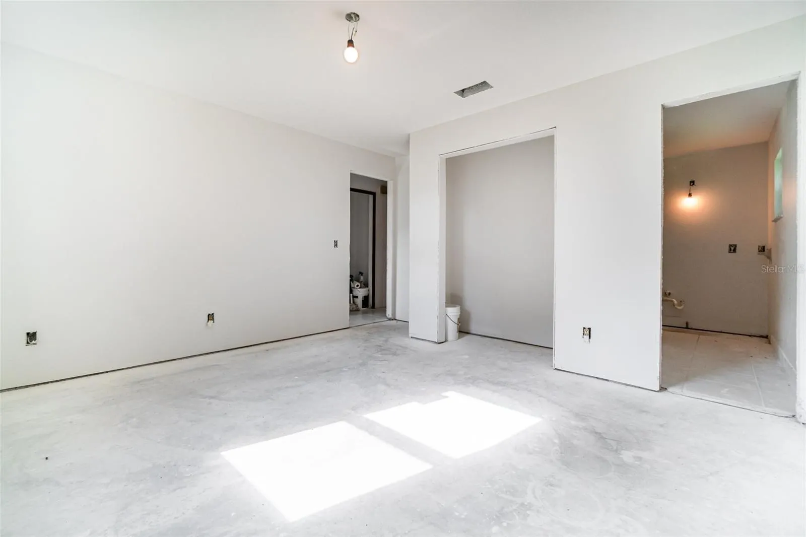 443 WYOMING AVE