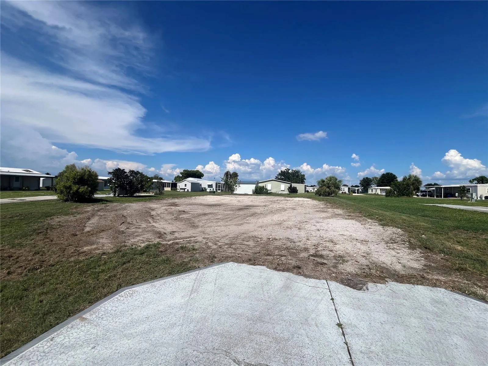 1429 BLUE HERON DR
