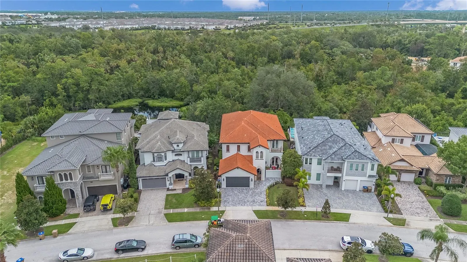 610 MUIRFIELD LOOP