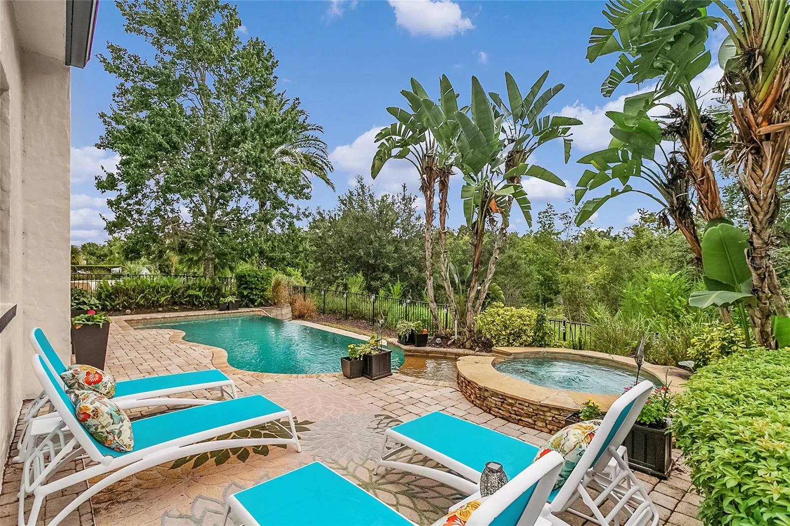 610 MUIRFIELD LOOP