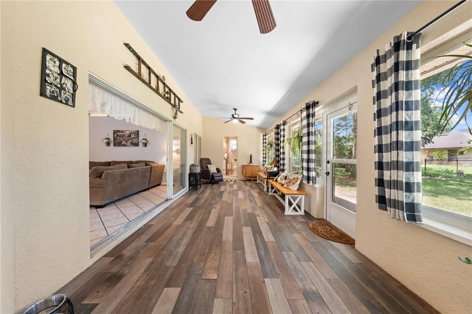 4907 RAYLENE WAY