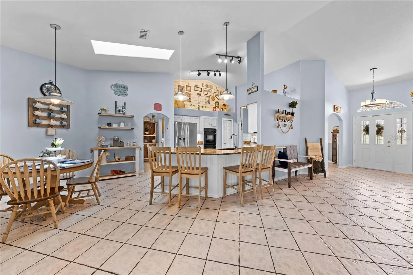4907 RAYLENE WAY