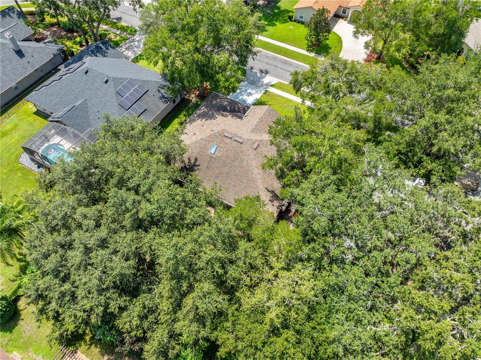 4907 RAYLENE WAY