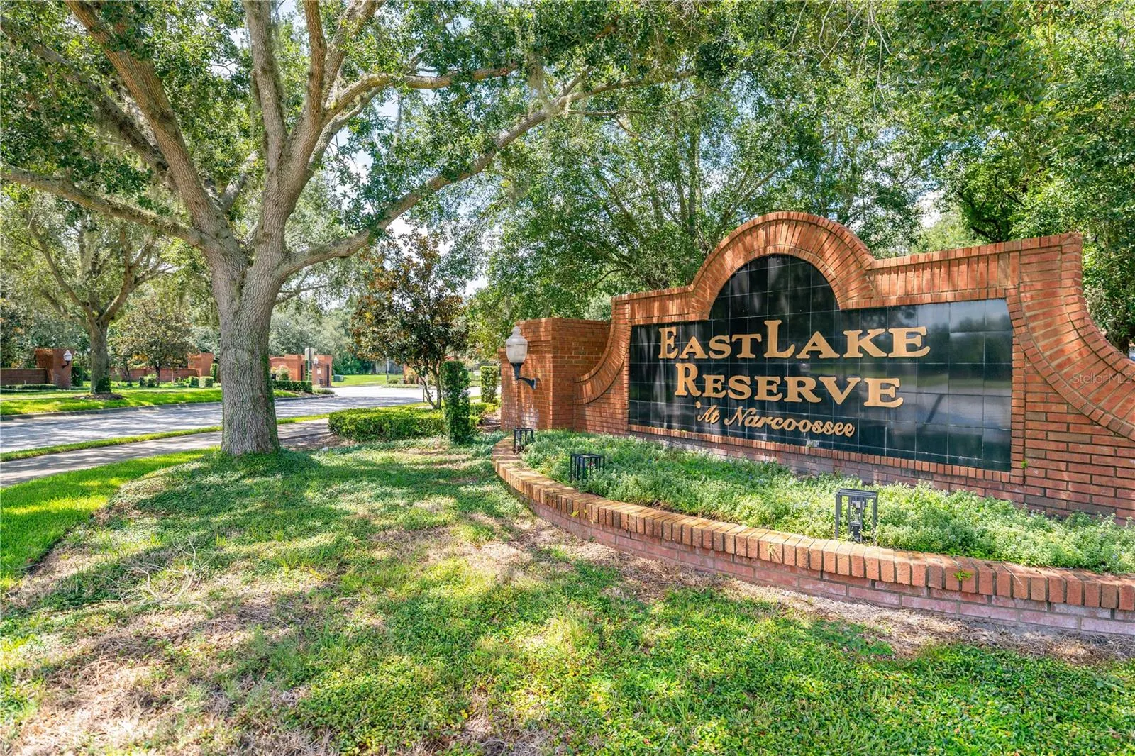 4907 RAYLENE WAY
