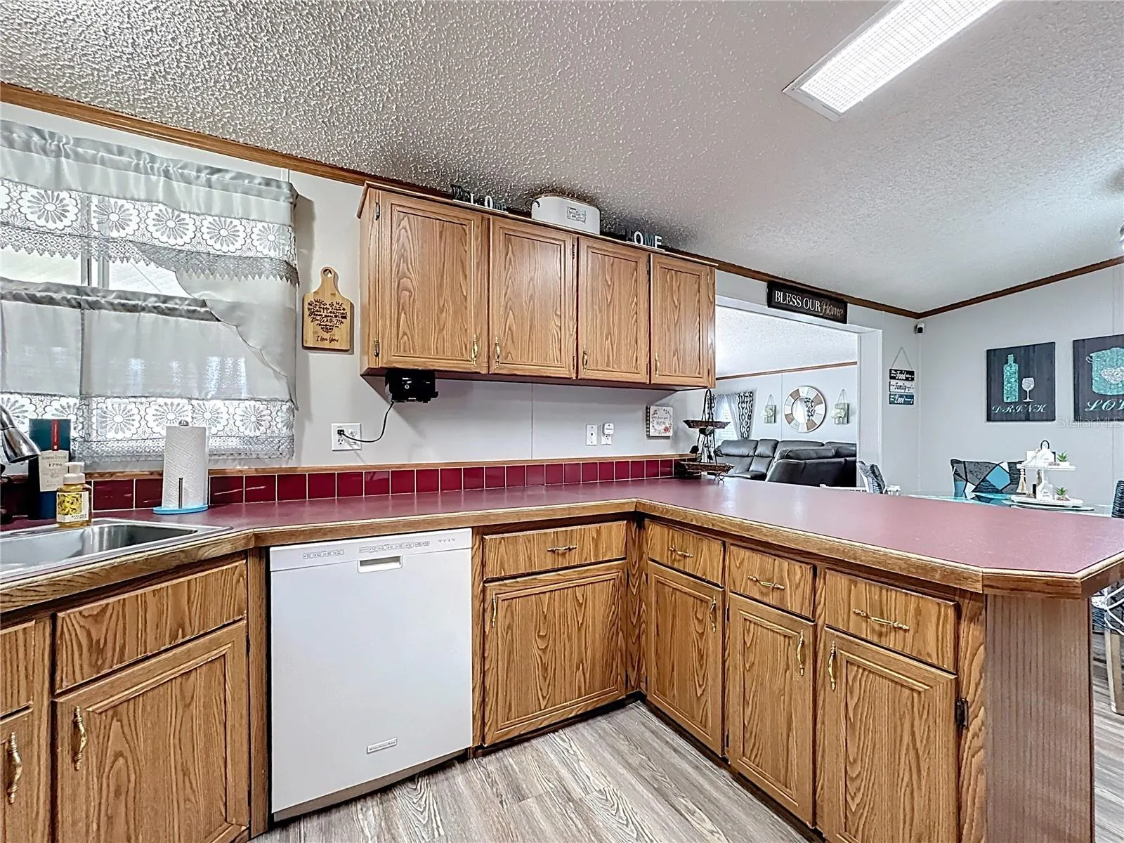 4165 KAISER AVE