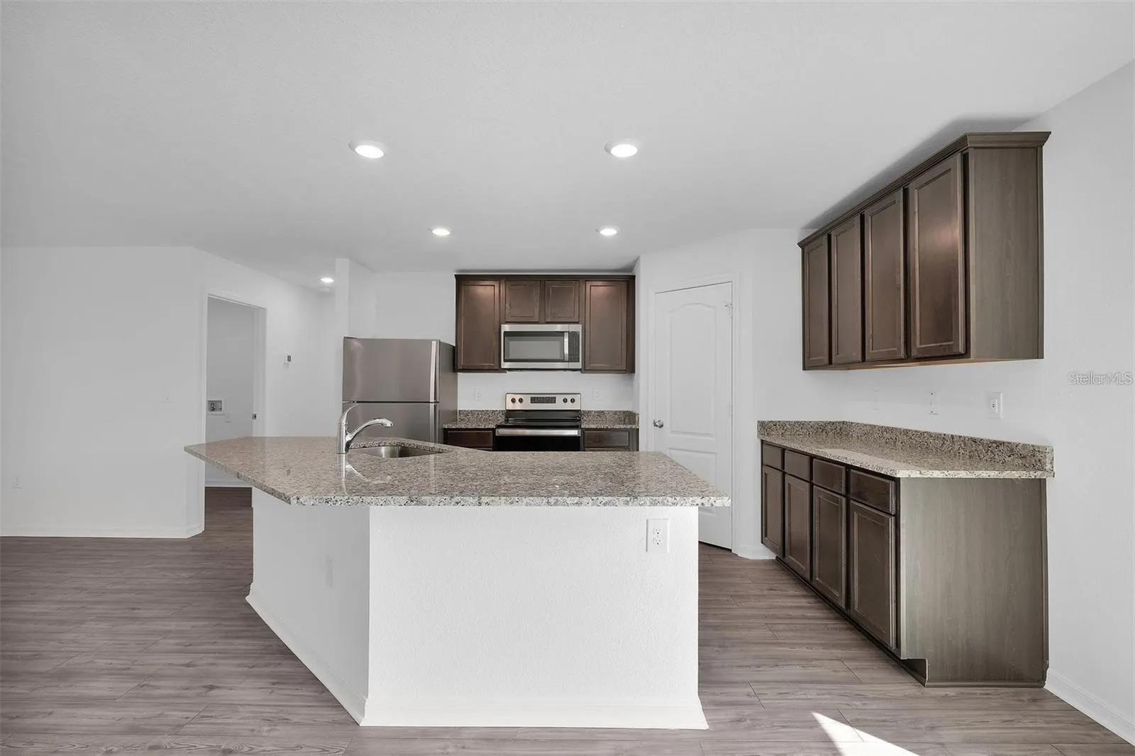 192 ATHABASCA DR