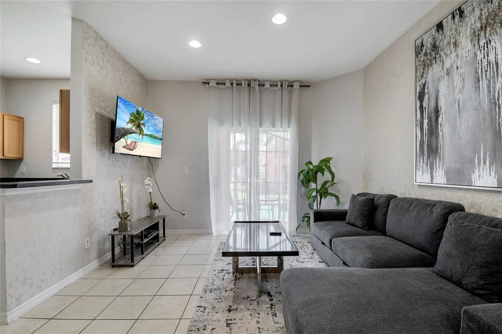 2713 BUSHMAN DR