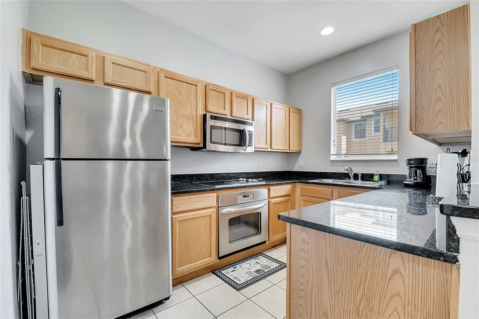 2713 BUSHMAN DR