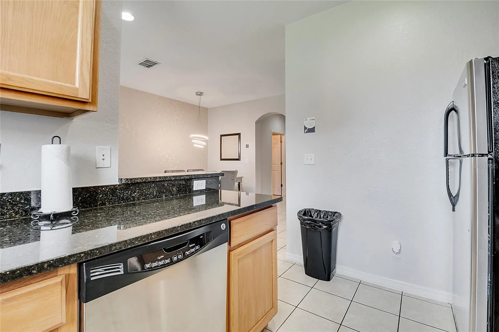 2713 BUSHMAN DR