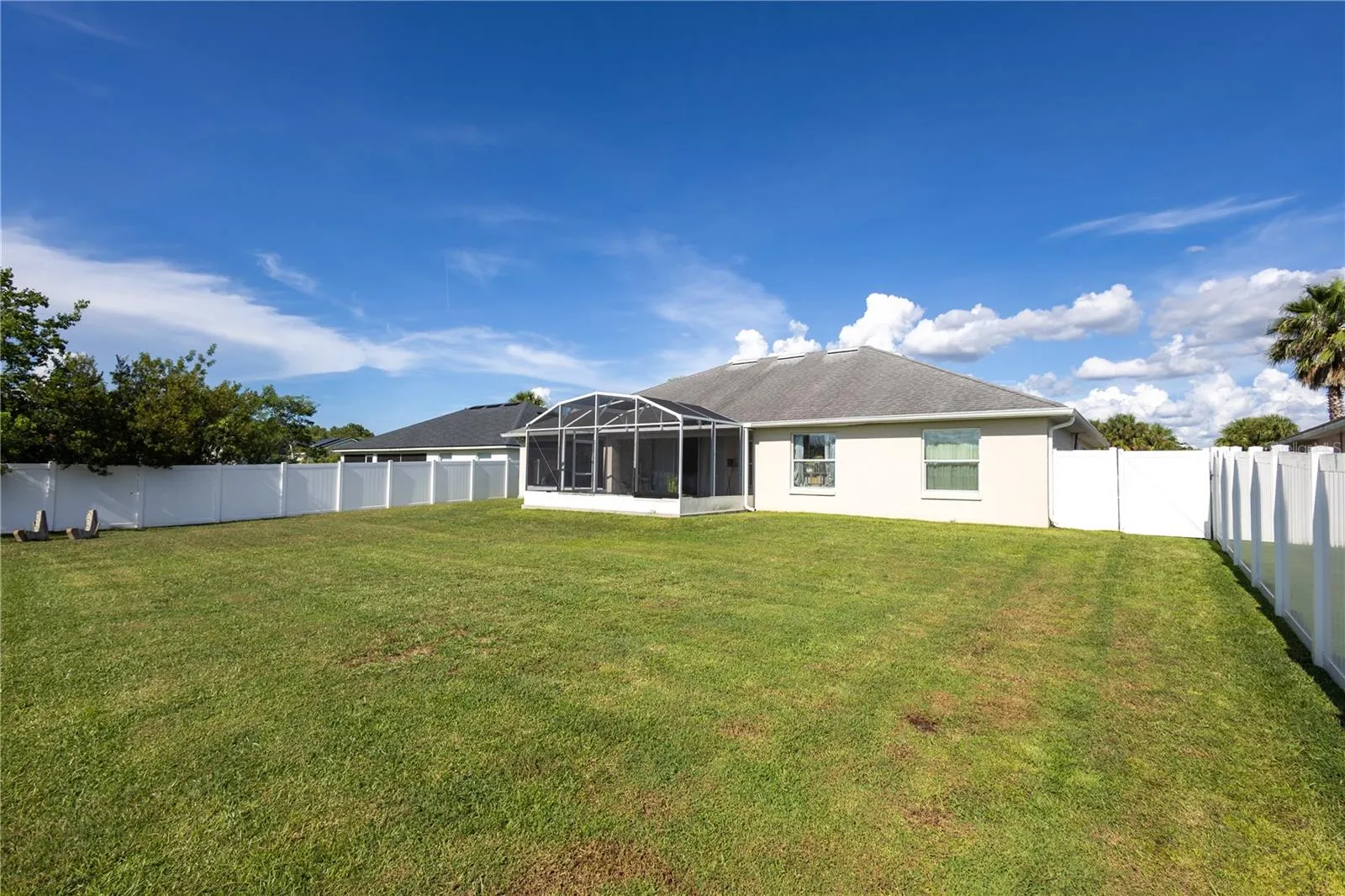 2902 CAROLINE VICTORIA CT