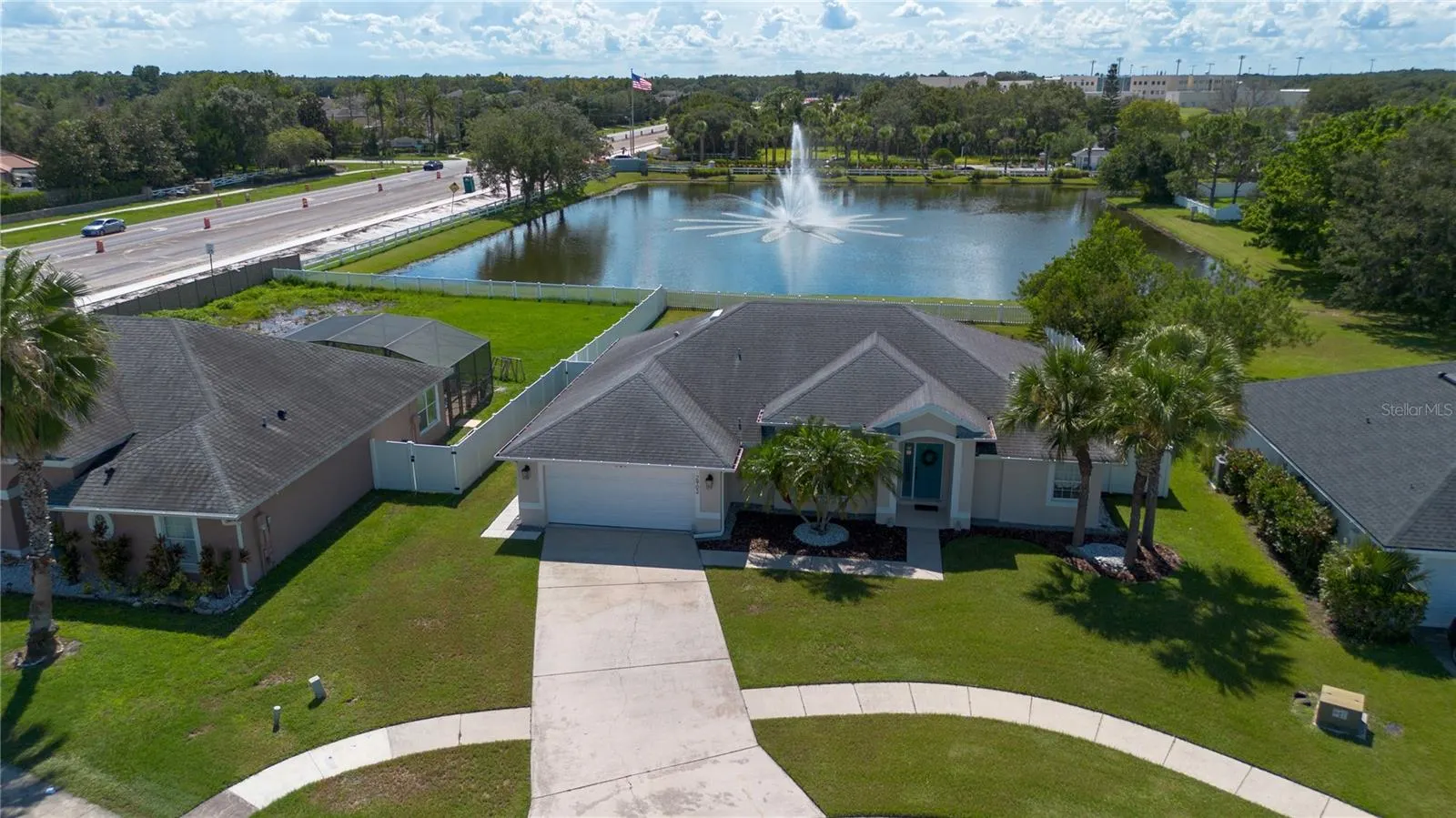 2902 CAROLINE VICTORIA CT