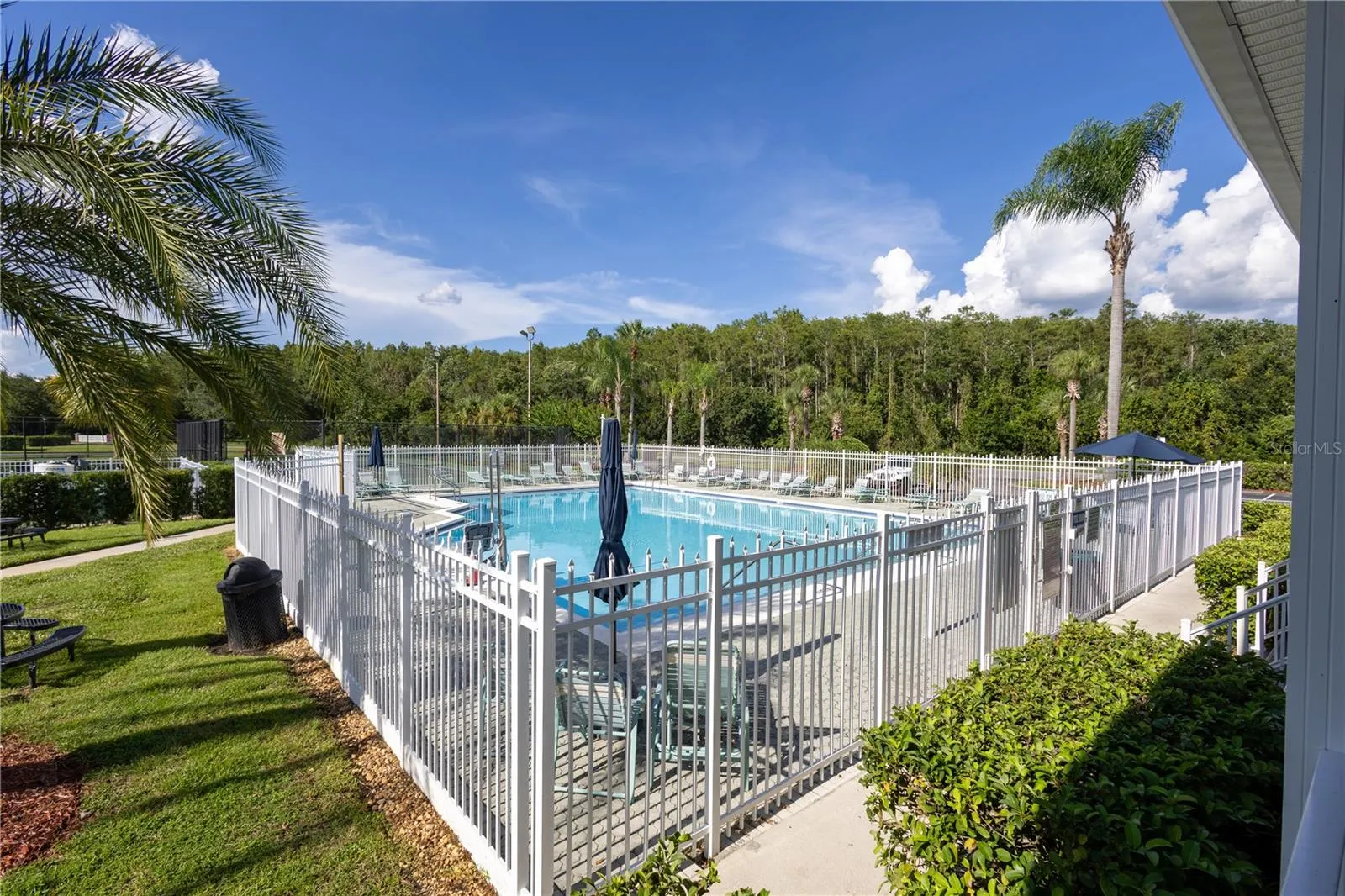 2902 CAROLINE VICTORIA CT