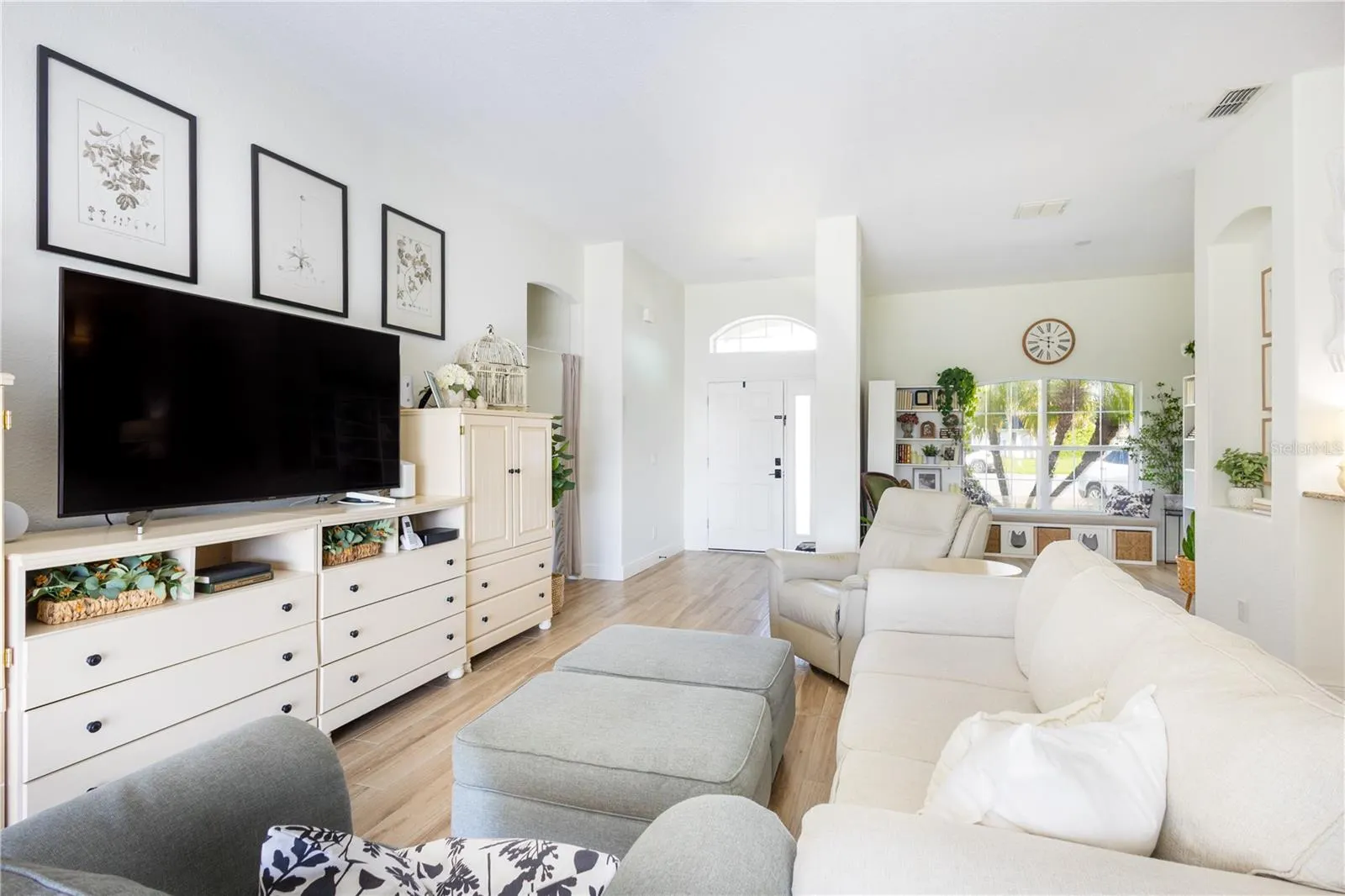 2902 CAROLINE VICTORIA CT