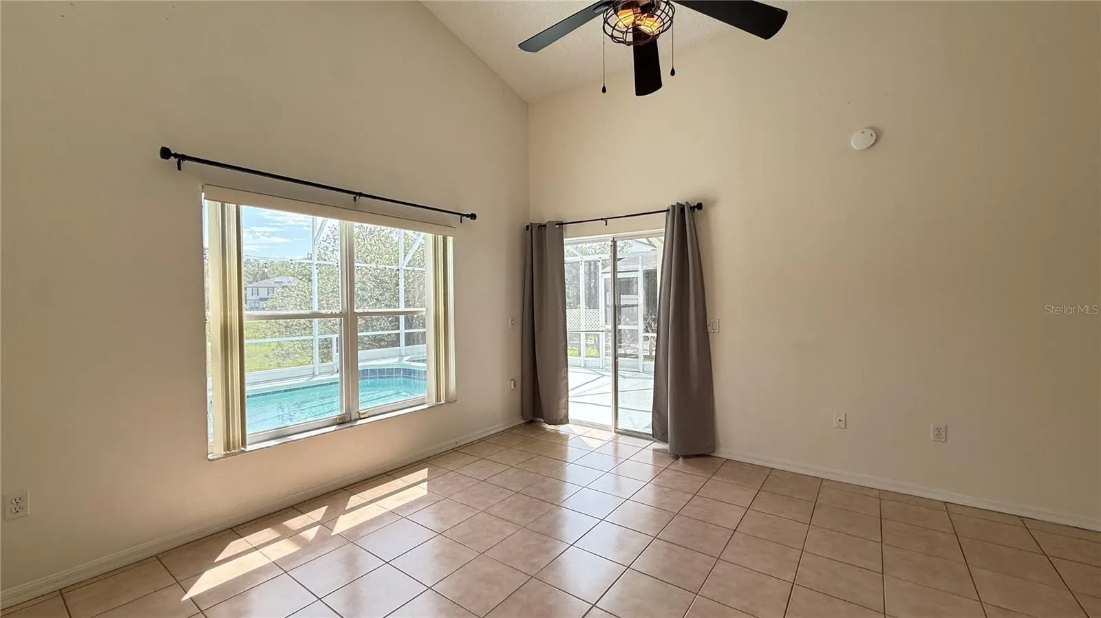 116 FOREST VIEW CT