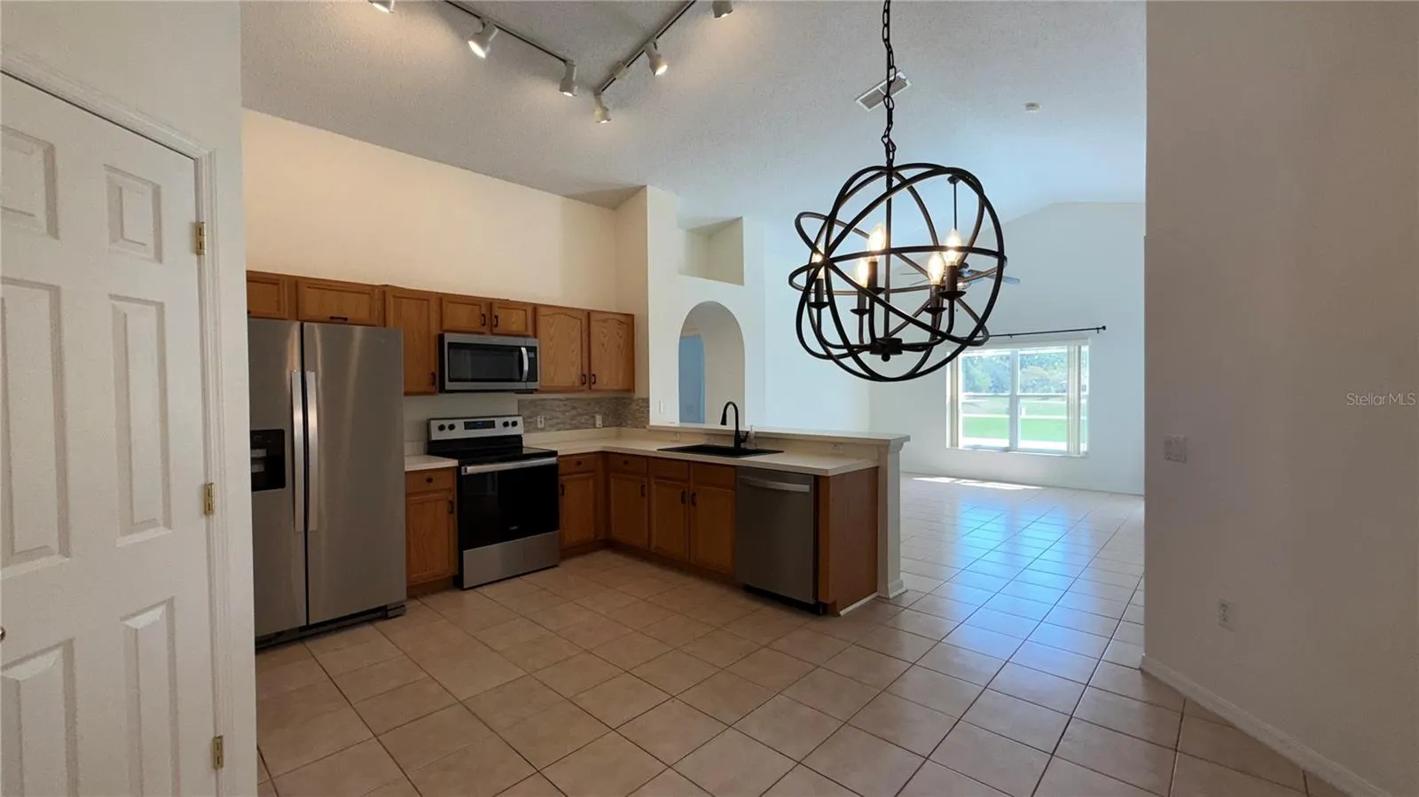 116 FOREST VIEW CT