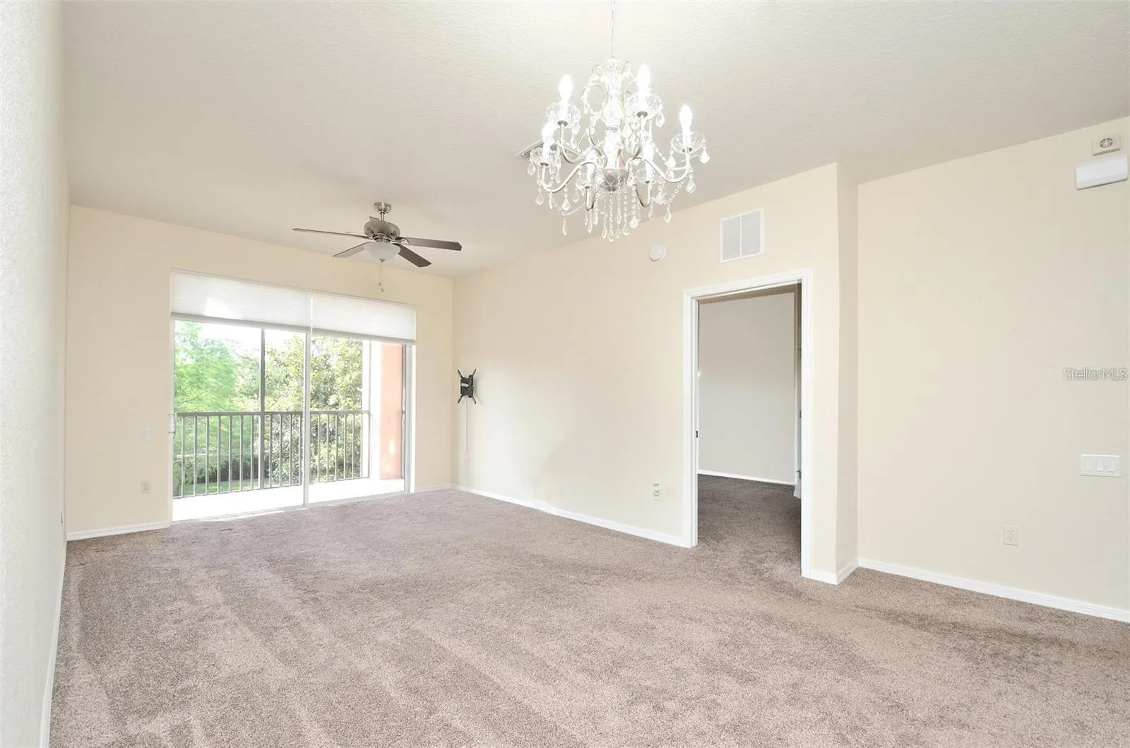 1357 VENEZIA CT #202, #202