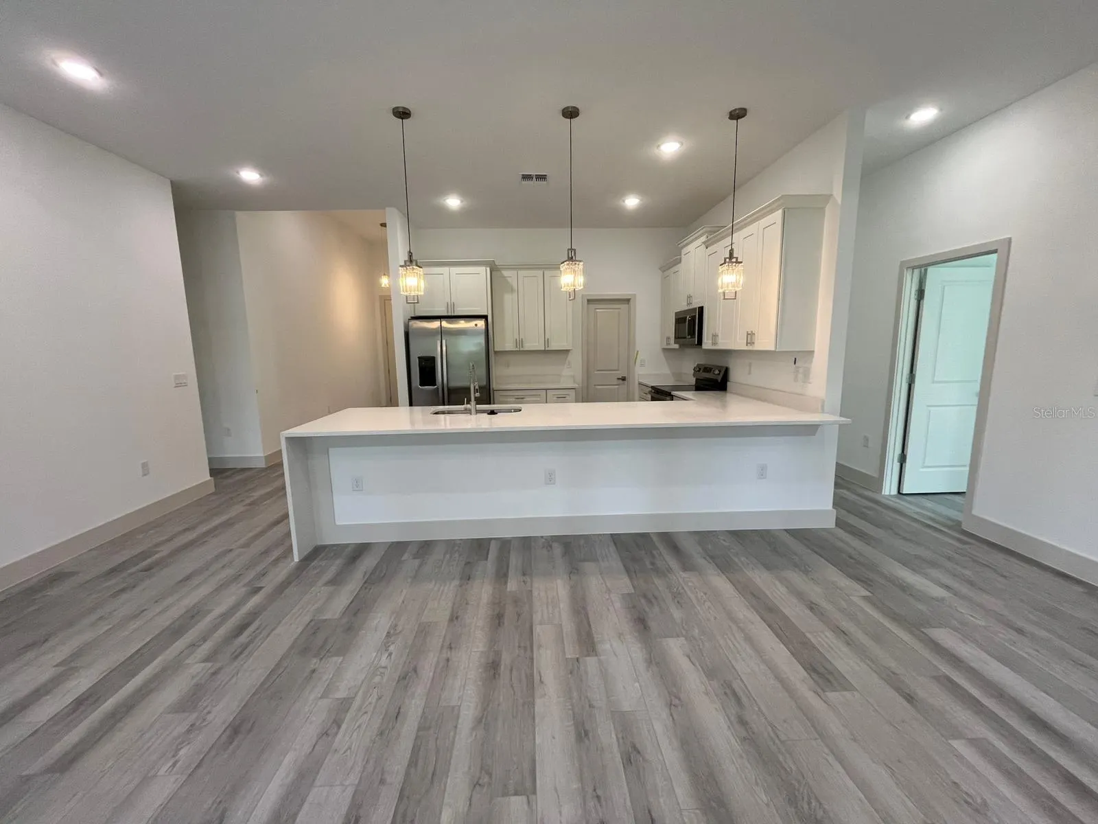 2279 MARGARET LN