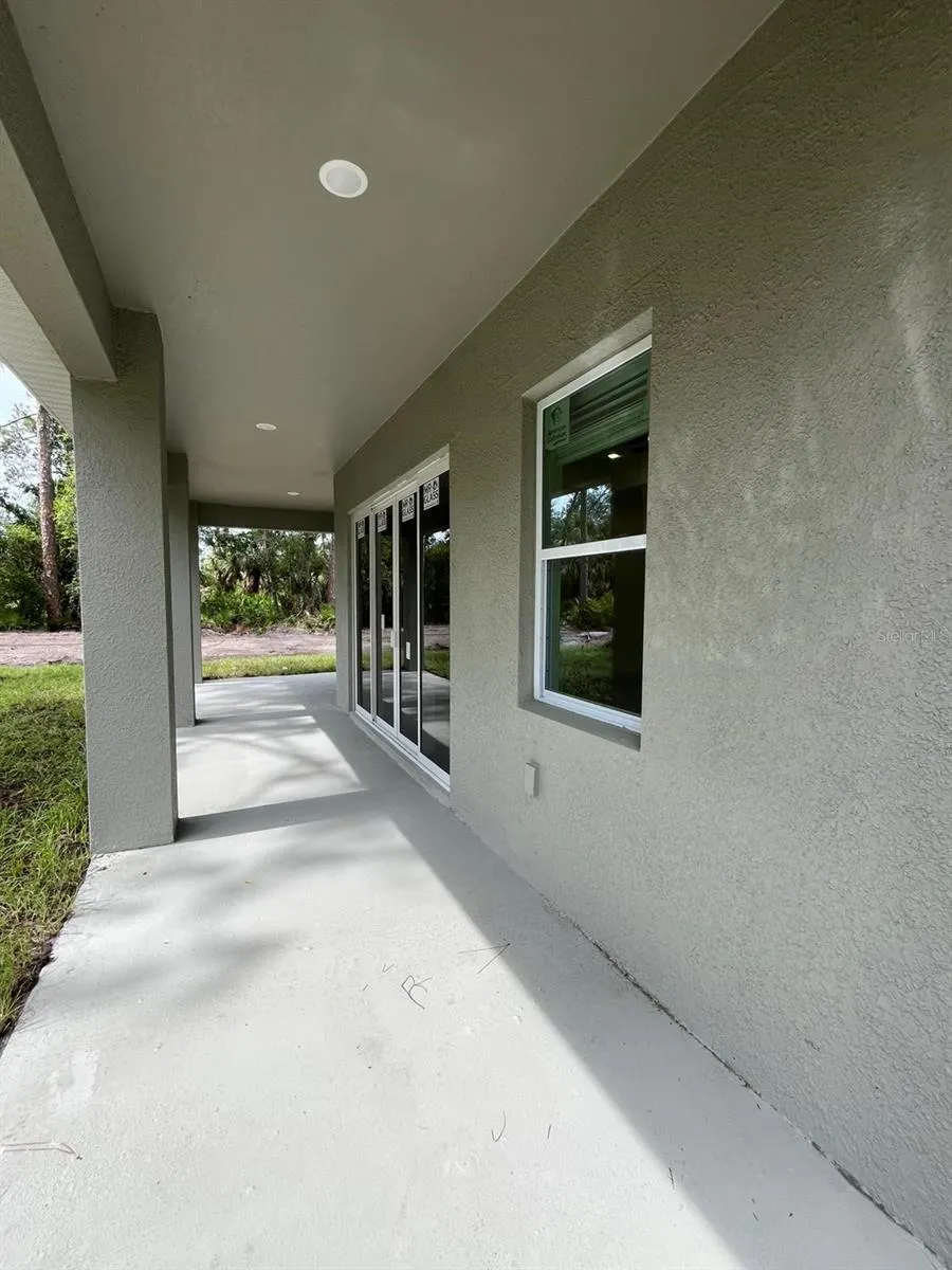 2279 MARGARET LN