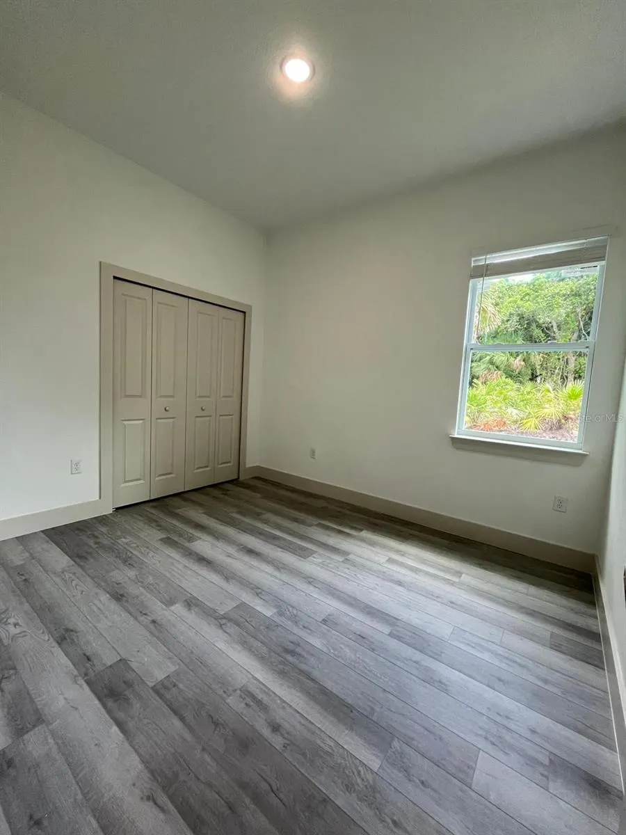 2279 MARGARET LN