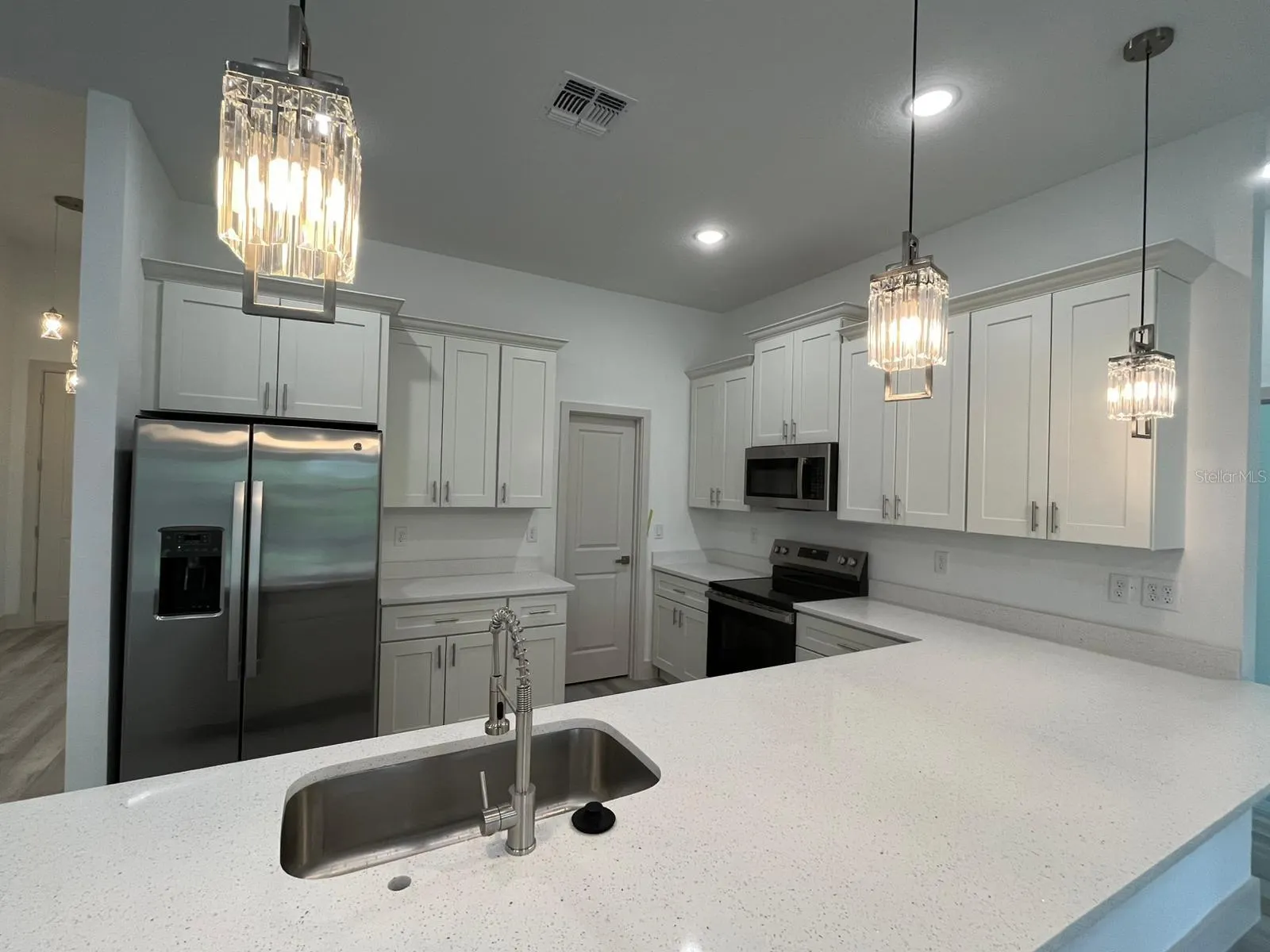 2279 MARGARET LN