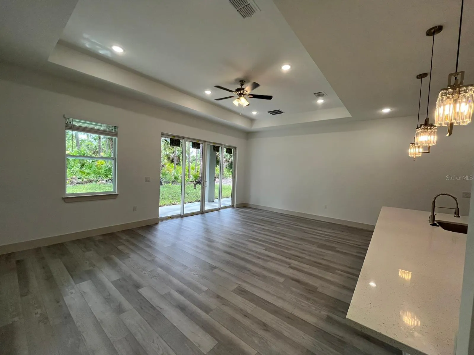 2279 MARGARET LN