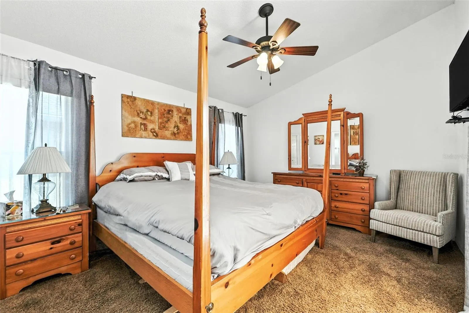131 S ROMA WAY