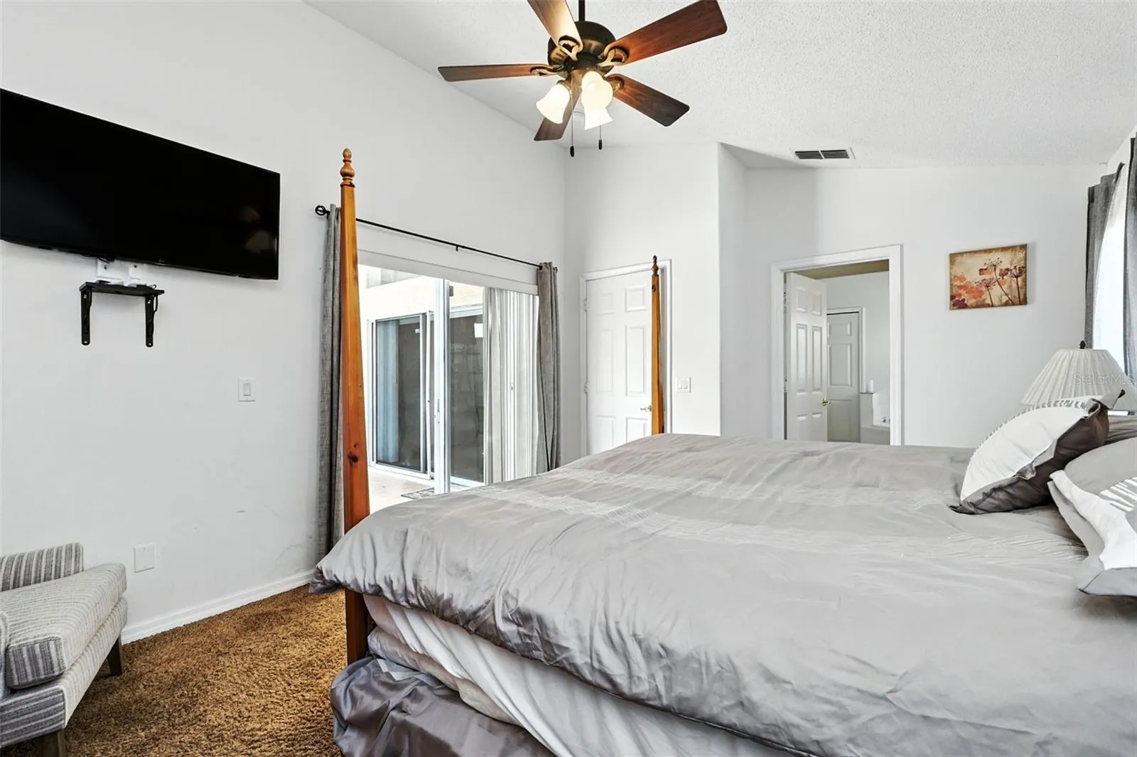 131 S ROMA WAY