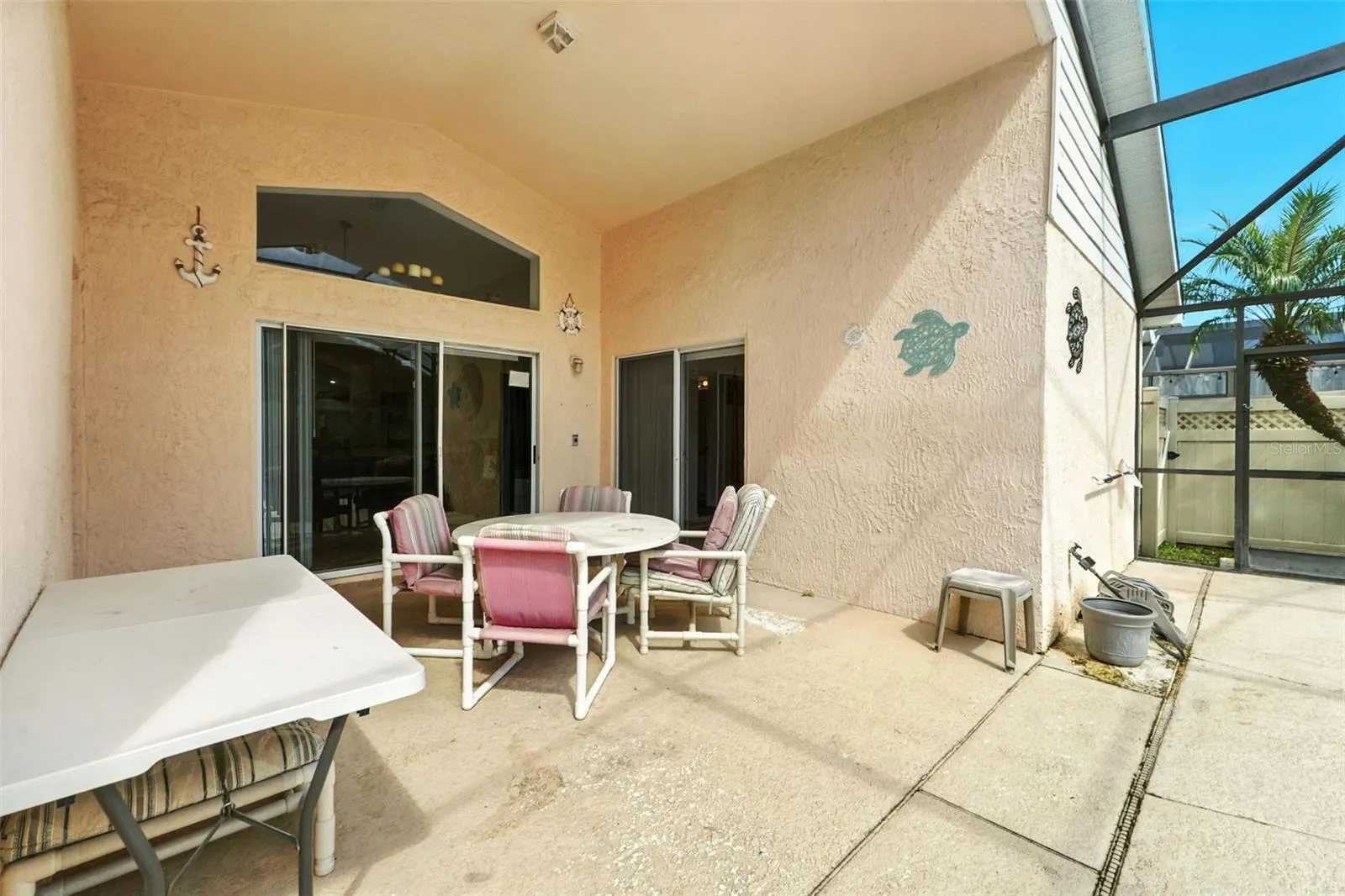 131 S ROMA WAY