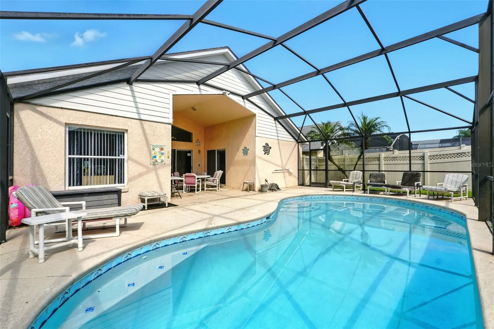 131 S ROMA WAY