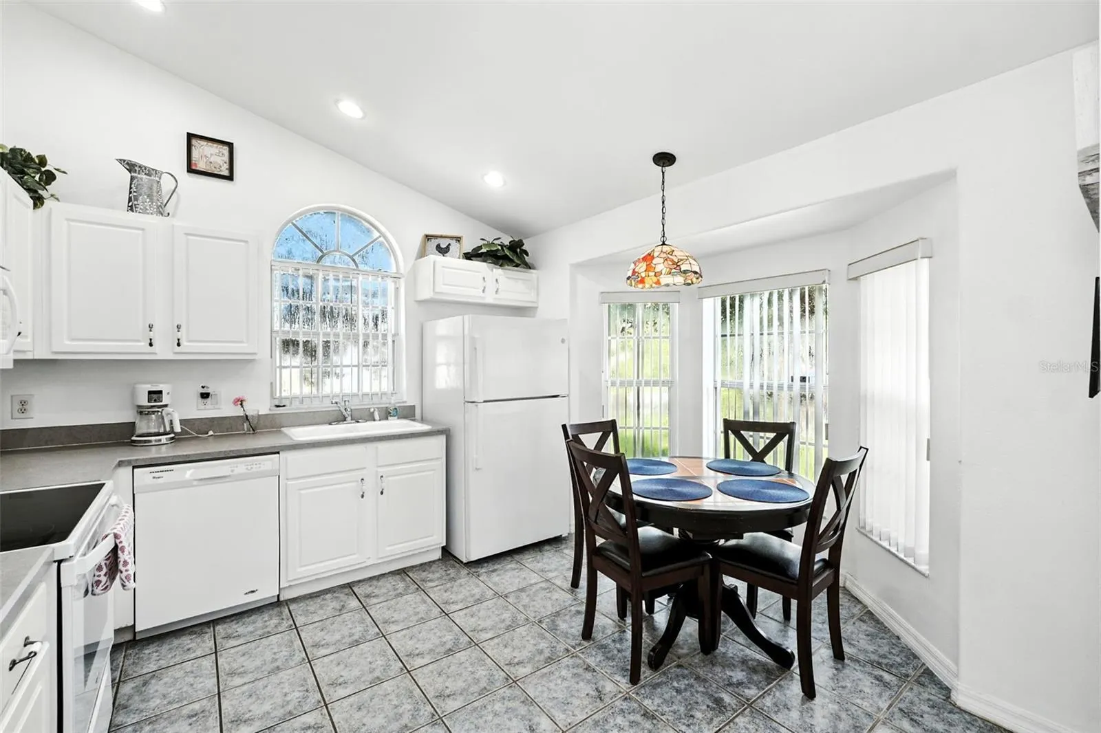 131 S ROMA WAY