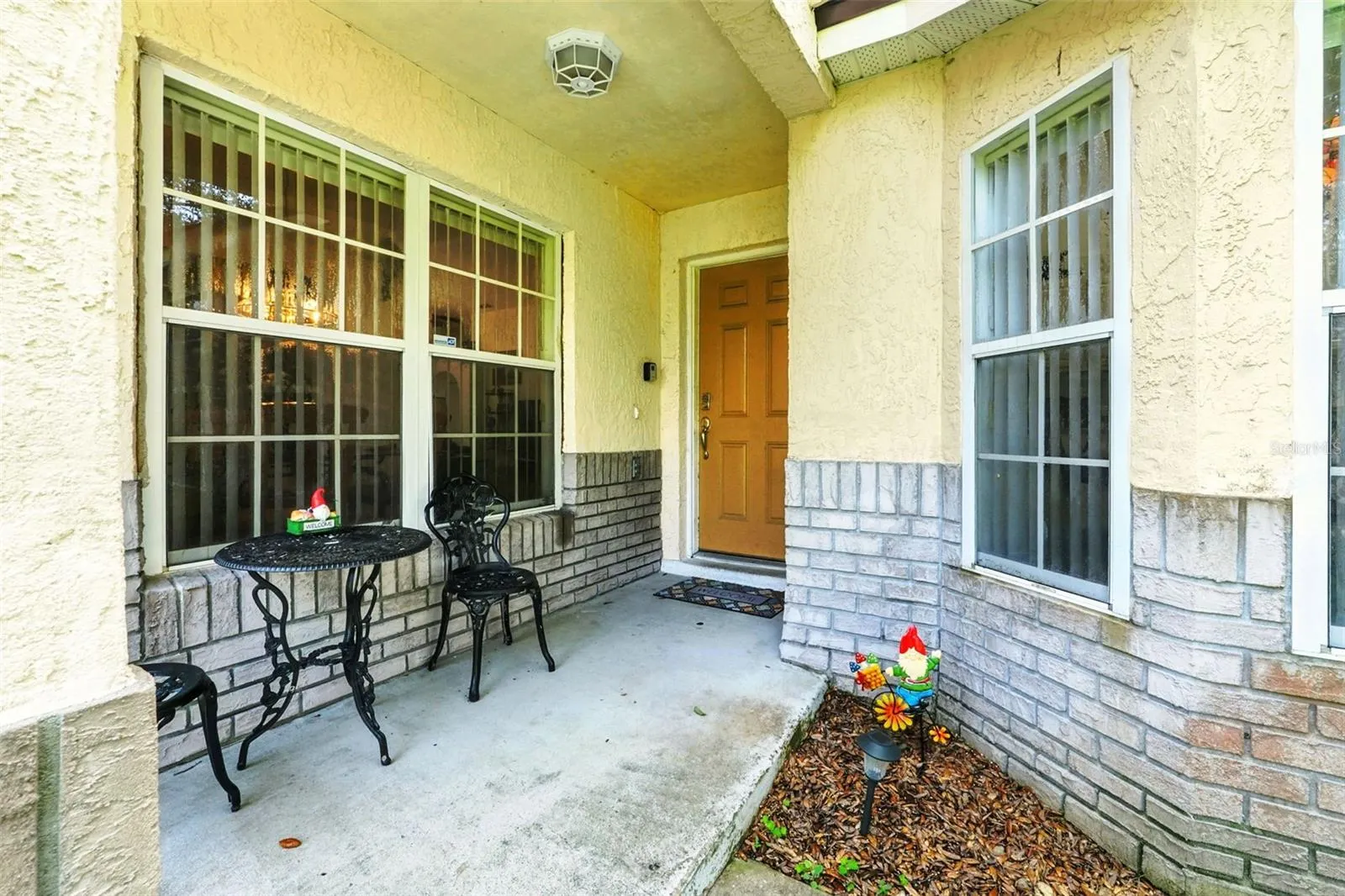 131 S ROMA WAY