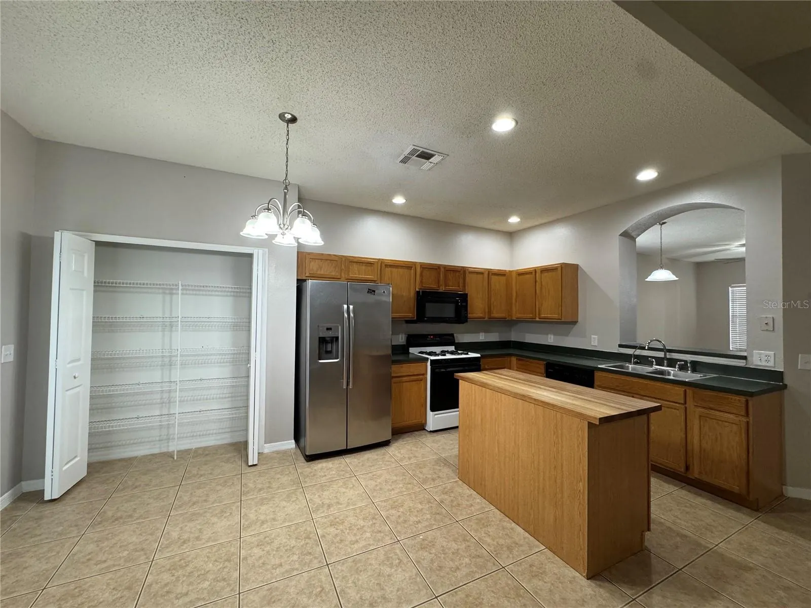 356 CELLO ST