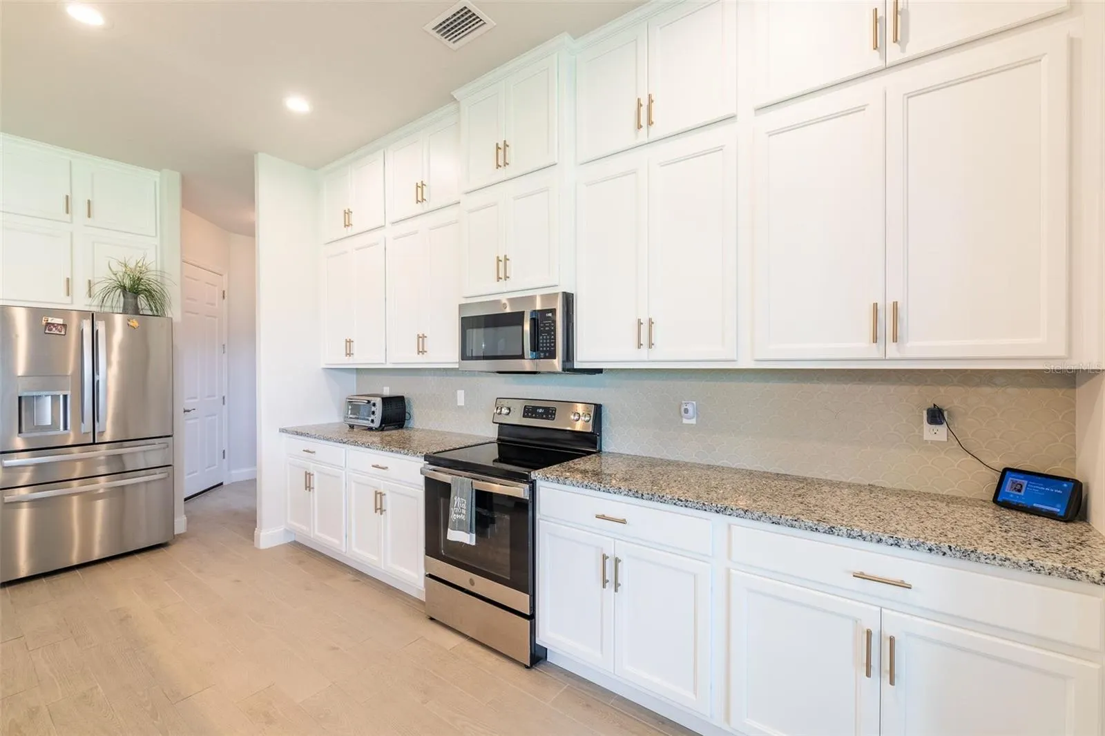 954 MEGANO BLVD