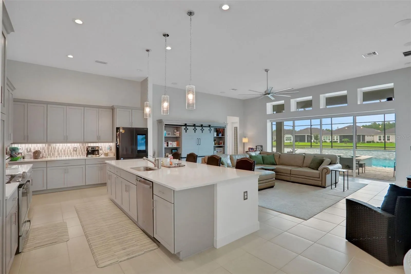 402 AQUAMARINE WAY