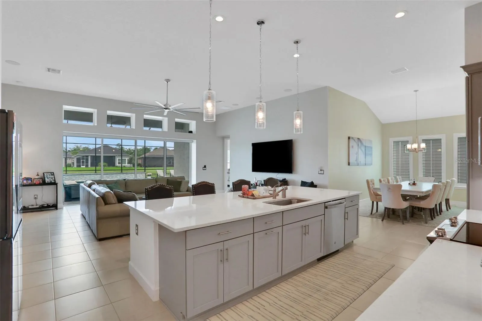 402 AQUAMARINE WAY