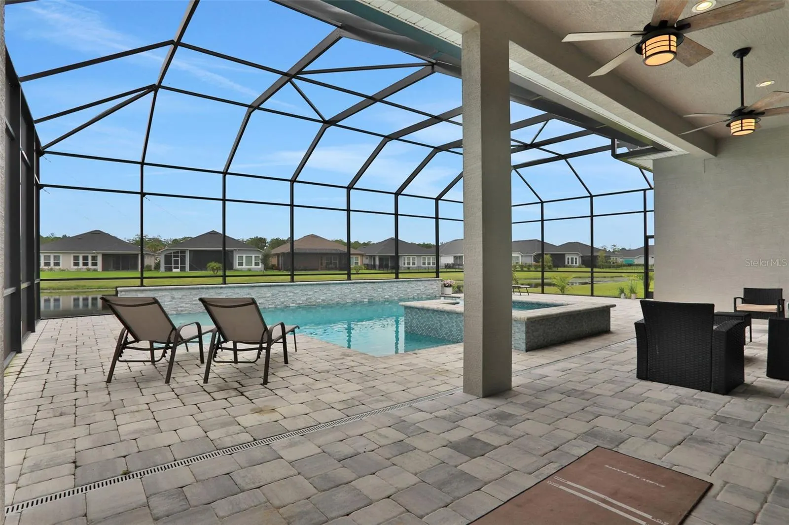 402 AQUAMARINE WAY