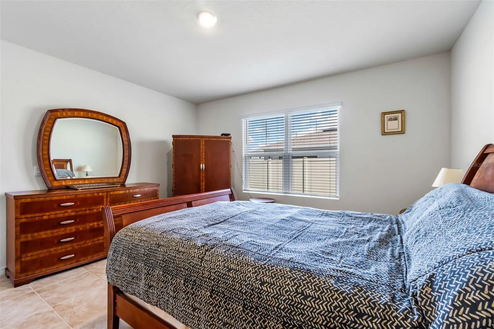 1428 BERRY LN