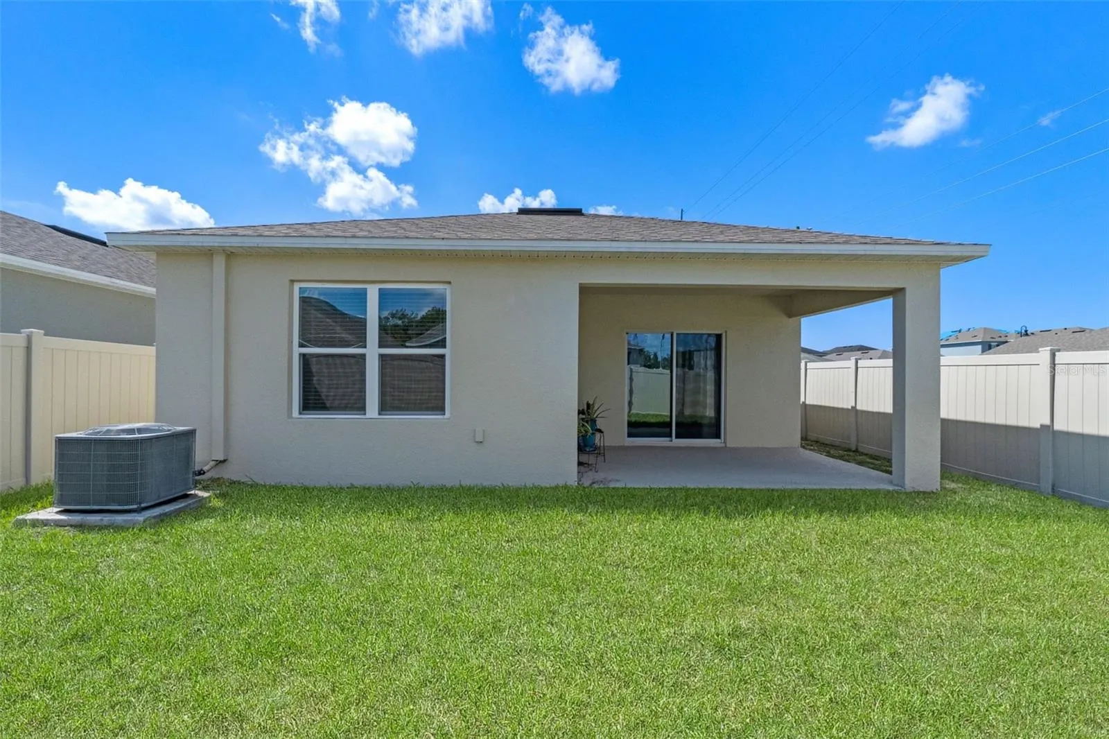1428 BERRY LN