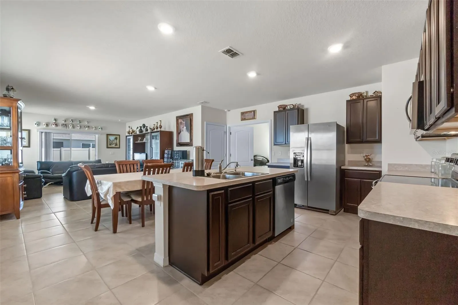 1428 BERRY LN