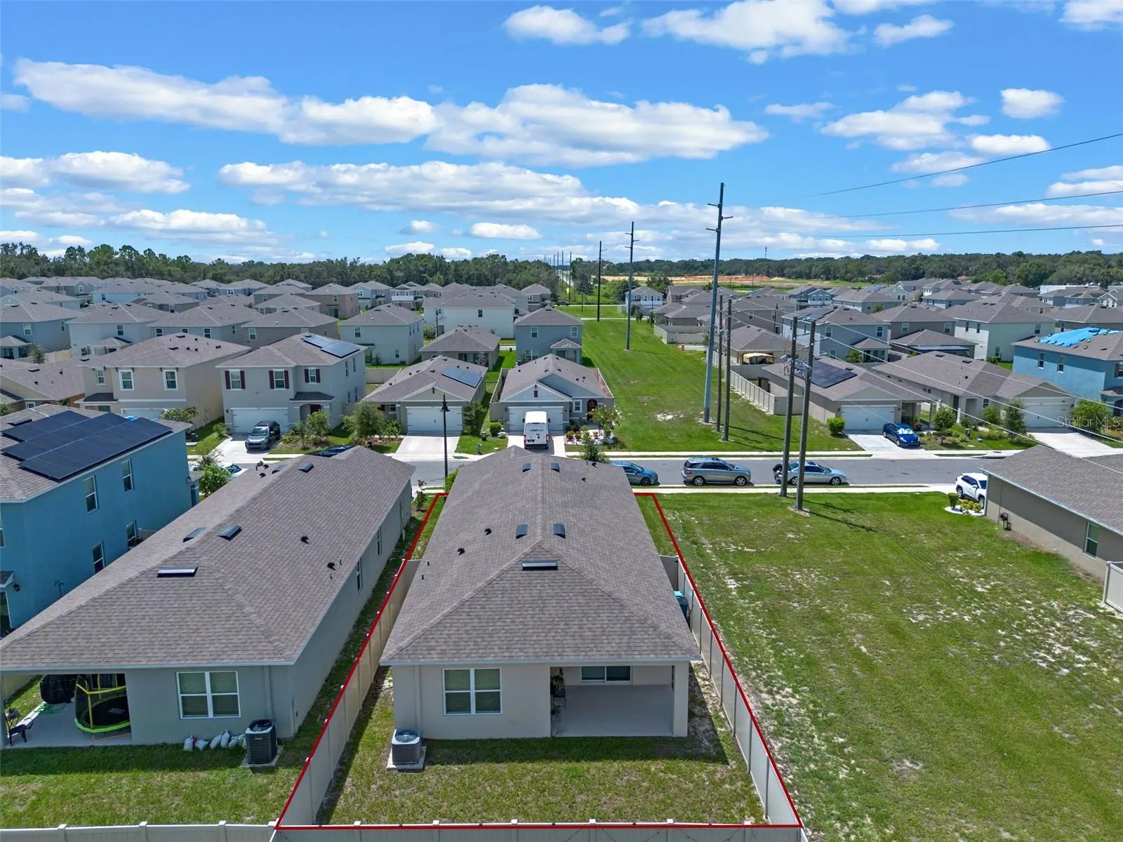 1428 BERRY LN