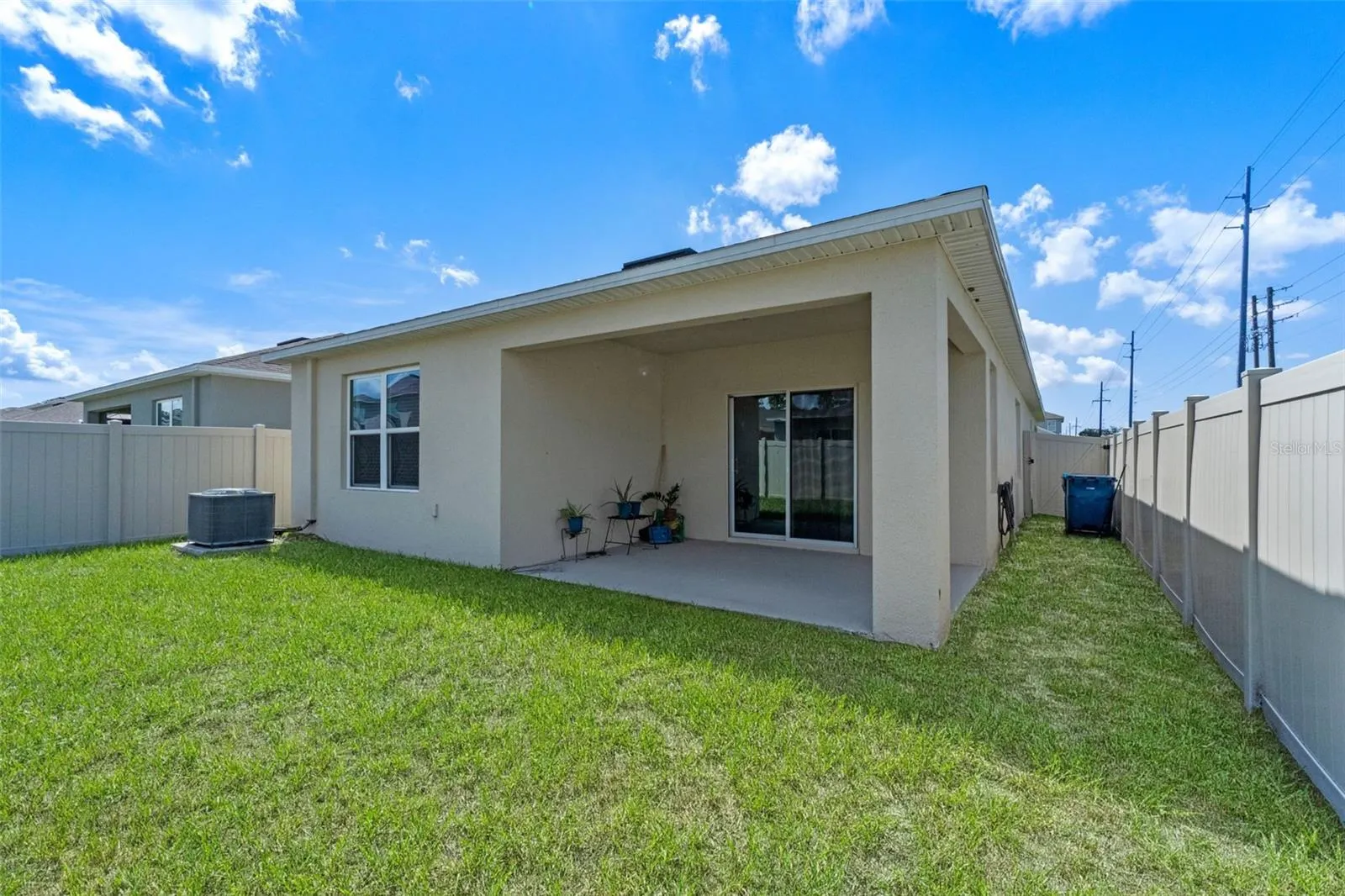 1428 BERRY LN