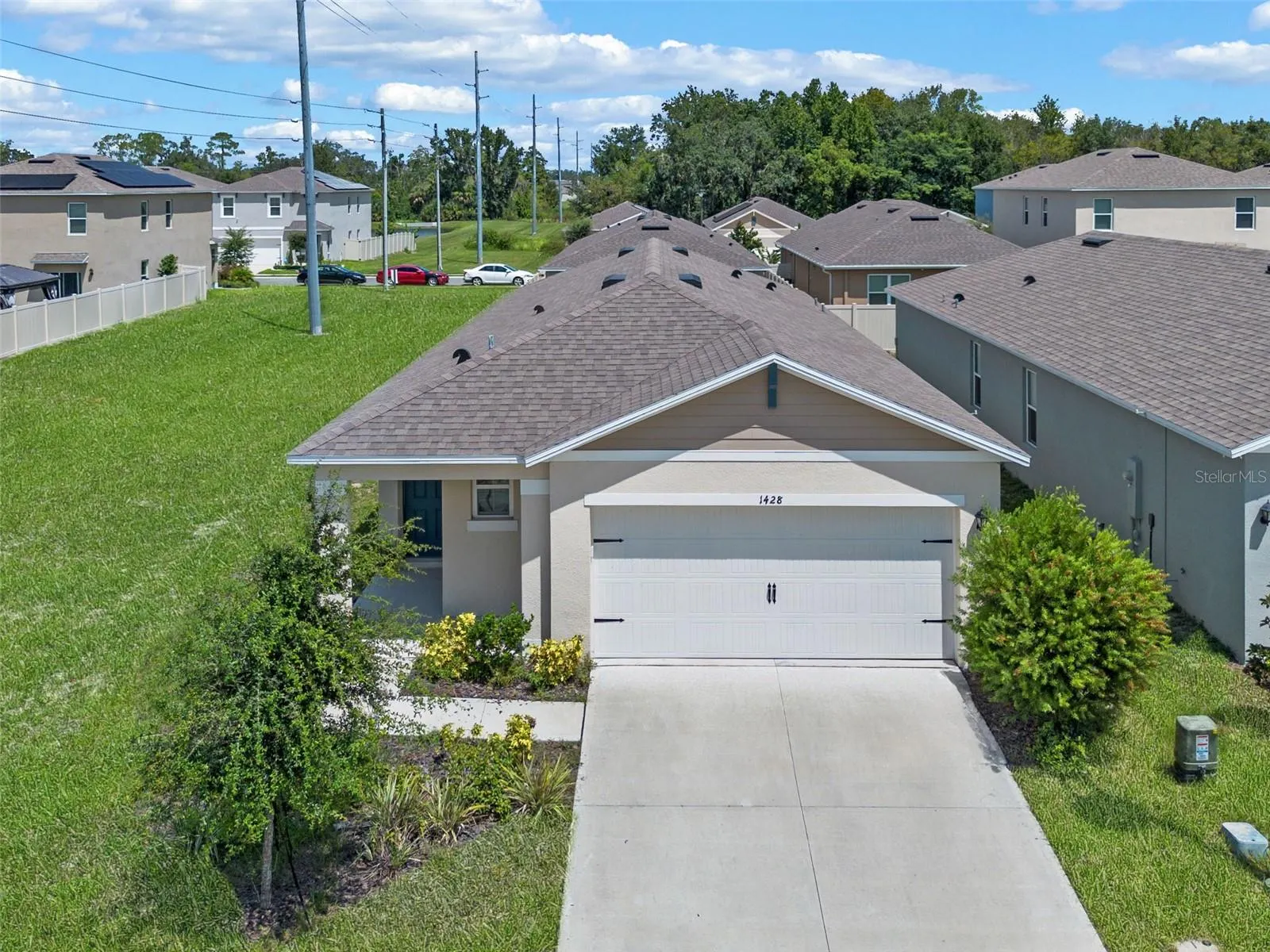 1428 BERRY LN